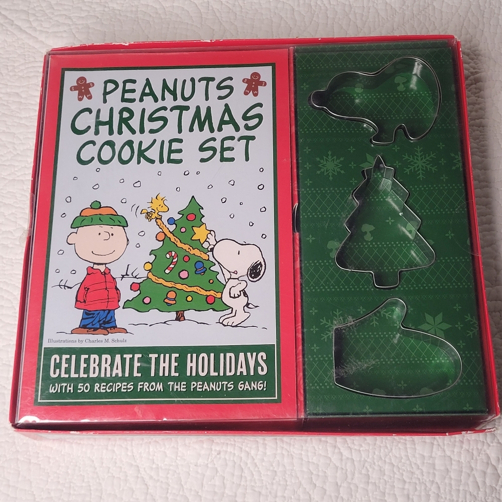 Peanuts Christmas Cookie Set